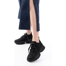 Siyah Günlük Bağcıklı Fileli Taş Aksesuarlı Kadın Spor Ayakkabı