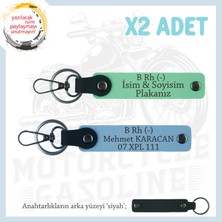 Babaya Özel Isim Plaka ve B Rh (-) Kan Grubu Yazılı Kişiselleştirilmiş X2 Anahtarlık, Yeşil-Mavi-Syh