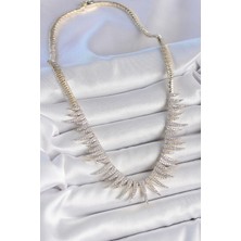 Pirinç Gold Renk Zirkon Taşlı Sivri Model Vıp Seri Kadın Kolye - Bamido