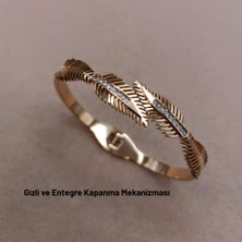 Hazemy Göz Alıcı Yaprak Detaylı Taşlı Kelepçe Bileklik