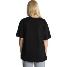 Cakkey Kadın Siyah Önü Ay'ın Evreleri Baskılı Bisiklet Yaka Oversize Pamuklu T-Shirt