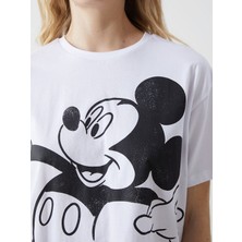 Lc Waikiki Yeni Sezon Bisiklet Yaka Mickey Mouse Baskili Kadin Tisort - S5GV95Z8