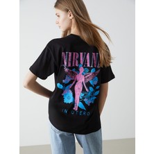 Lc Waikiki Yeni Sezon Bisiklet Yaka Nirvana Baskili Kadin Tisort - S5G673Z8