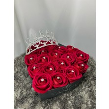 Kalp Kutuda Kristal Taçlı Taşlı Kadife Güller