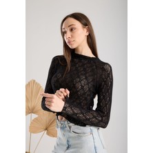 Dantelli Esnek Örme Bluz