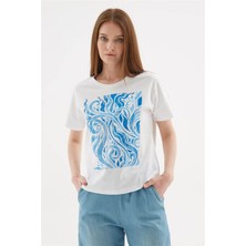 Fashion Friends Baskılı %100 Pamuklu Beyaz Kadın T-Shirt 25Y0468K1