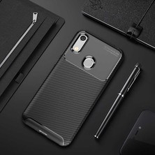 Spia Huawei Honor 8A Kılıf Siyah Karbon Silikon Orijinal Esnek Ince Geliştirilmiş Dayanıklı Darbe Karşıtı Koruyucu Yeni Nesil Tasarım (Huawei Honor 8A, Siyah)