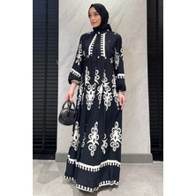 Julude Kadın Ön Yarım Düğmeli Fırfırlı ve Desenli Tesettür Viskon Elbise P-00016061