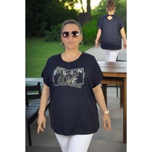 Sırtta Pencere Dedaylı Bisiklet Yaka Taş Işlemeli Rahat Kesim Yaka Büyük Beden Bluz