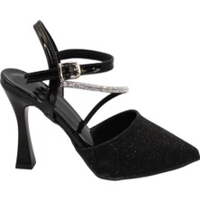 Celira Siyah Taşlı Simli Klasik Topuk Kadın Ayakkabı