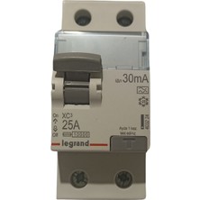 Legrand 2 Kutup 230V± 25A 30 Ma A Tip Xc3 Serisi Kaçak Akım Koruma Anahtarı - 4 032 24