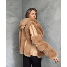 Camel Kapşonlu Kısa Kürk Kaban