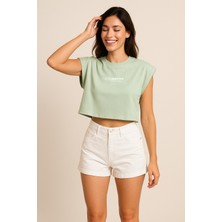 Calmeeny Kadın Oversize Kolsuz Biyeli Crop Tişört – %100 PAMUK