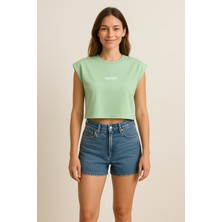 Calmeeny Kadın Oversize Kolsuz Biyeli Crop Tişört – %100 PAMUK