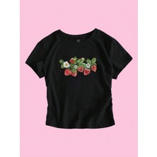 Kadın  Y2K Çilekler Baskılı Bayb Tee Crop