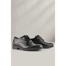 Rakerplus Siyah Rugan Bağcıklı Çiçek Detaylı Çocuk Klasik Ayakkabısı