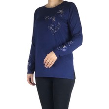Kadın Önü ve Kolları Işlemeli ve Taşlı Bluz