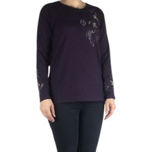 Kadın Önü ve Kolları Işlemeli ve Taşlı Bluz