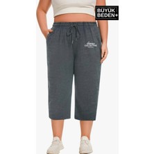 Süperlife Kadın Büyük Beden Unified Collective Baskılı Standart &regular Kalıp Şort SPR25BSRK088