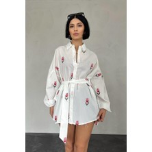 Gökyüzü Moda Kırmızı Vual Metraj Nakış Kuşaklı Gömlek