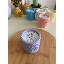Dekoratif Lavanta Kokulu Mor Taş Kap Mum – 300G  Doğal Soya Wax, Ahşap Fitilli, El Yapımı ve Vegan