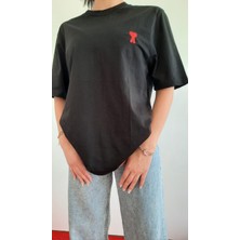 Süzene Kalp Nakışlı Oversize T-Shirt