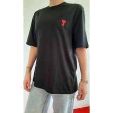Süzene Kalp Nakışlı Oversize T-Shirt