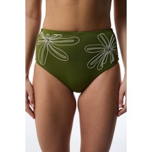 Kır Yeşili Nakışlı Bikini Altı