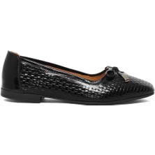 Kadın Siyah Fiyonklu Rugan Deri Babet