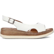 Kadın Beyaz Tokalı Dolgu Topuklu Deri Sandalet