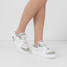 Celal Gültekin Kadın Beyaz Gri Bağcıklı Kalın Tabanlı Deri Sneaker