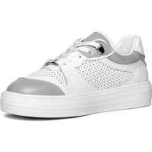 Celal Gültekin Kadın Beyaz Gri Bağcıklı Kalın Tabanlı Deri Sneaker
