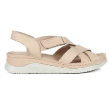 Kadın Bej Bilekten Cırt Cırtlı Gladyatör Sandalet