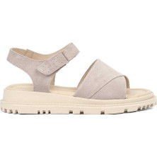 Kadın Bej Bilekten Cırt Cırtlı Süet Deri Sandalet