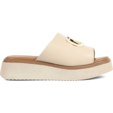 Kadın Bej Tokalı Deri Terlik