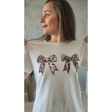Filiz Yılmaz Butik Fiyonk Desenli Tişört