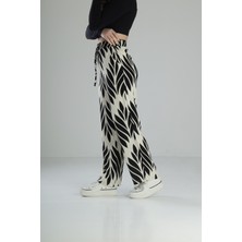 Yaprak Desenli Baggy Pantolon