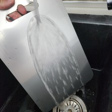 2'li Paslanmaz Krom Metal Kesme Tahtası Seti – 20X30 & 24X34 cm – Antibakteriyel, Kolay Temizlenir