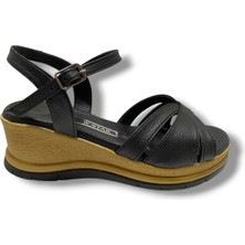 C-Shoes KA02-25 Deri Anatomik Yanları Açık Dolgu Topuk Kadın Sandalet