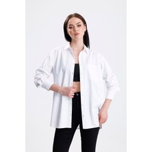 Sweetness Kadın Beyaz Oversize Likralı Pamuklu Cepli Uzun kol gömlek