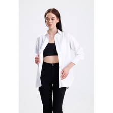 Sweetness Kadın Beyaz Oversize Likralı Pamuklu Cepli Uzun kol gömlek