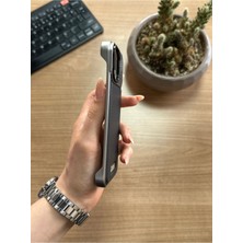 iPhone 13/14 Standlı Karbon Kılıf SOOCASE624