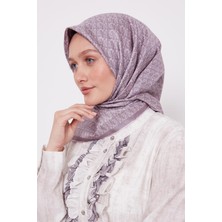Lila El Yazısı Desen Twill Ipek Eşarp