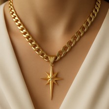 “stella Lux” Kolye – Işığın Kalbinden Doğdu Milena Blake Paslanmaz Çelik Gold Renk Sekiz Köşeli Yıldız Figürlü Kalın Zincir Kolye – Kararmaz & Şık Model