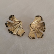 Model: Golden Vein  Milena Blake Kadın Paslanmaz Çelik Gold Renk Siyah Uçlu Yaprak Model Küpe