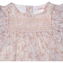 Çiçekli Dantel Yakalı Kız Bebek Takım – Fırfırlı Üst ve Bloomer Şort 9 Ay