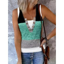 Kadın V Yakalı Önden Düğmeli Viskon Bluz