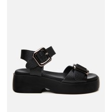 Hotiç Kadın Deri Siyah Kemerli Dolgu Topuklu Sandalet