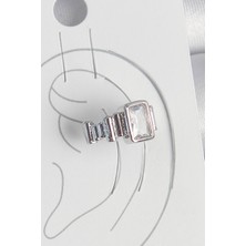 Pirinç Gümüş Renk Kare Zirkon Taşlı Kadın Kıkırdak Model Küpe - EBJ250522W34178