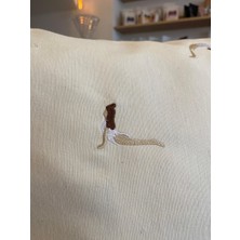 Yoga Desenli Nakış Işlemeli Pamuklu Kırlent Kılıfı - 43*43CM - Nakış Işlemeli Yastık Kılıfı